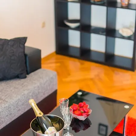 Royal Rest Apartment Split