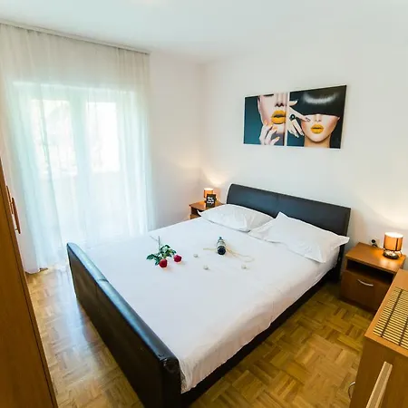 Apartment Royal Rest Split